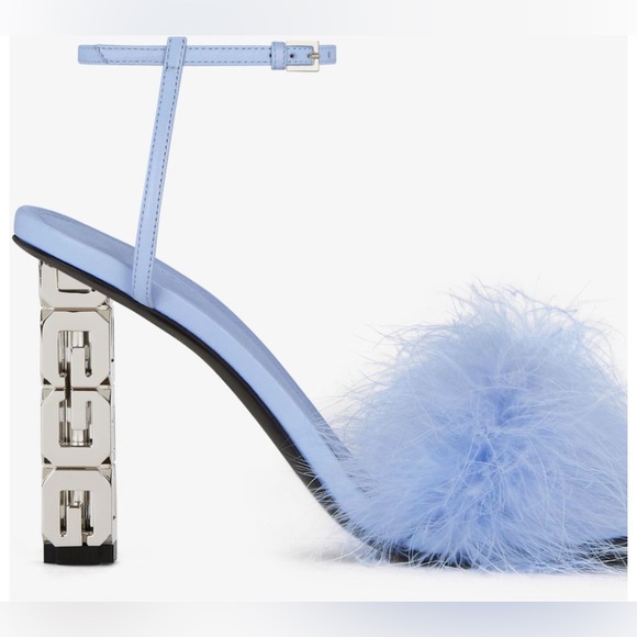 Givenchy
G Cube Sandals - Picture 2 of 6